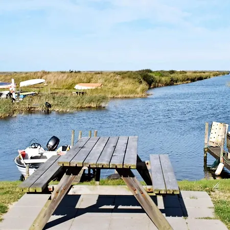 Сasa de vacaciones Cozy Retreat With Sauna - By Traum *